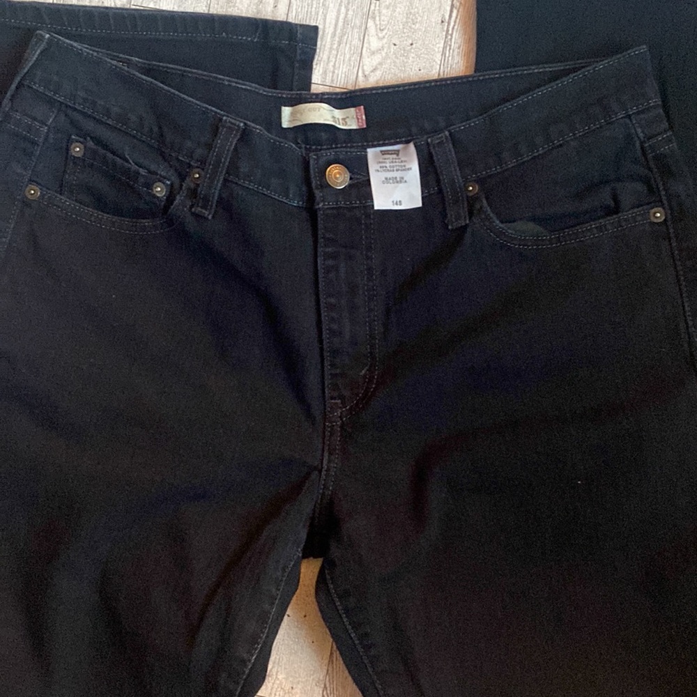 Levi’s Black Jeans